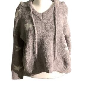 POL Light Gray Star Print Hoodie Women’s Size S/M — Cozy, Casual, Cropped